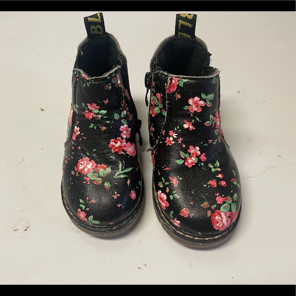 Floral Zip Up Toddler Boots - Size 5 - Picture 3 of 4